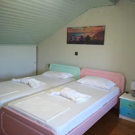 Vakantiehuis Lora's House *