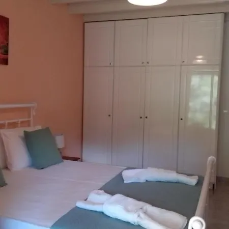 Lora's House Vakantiehuis Velonádes
